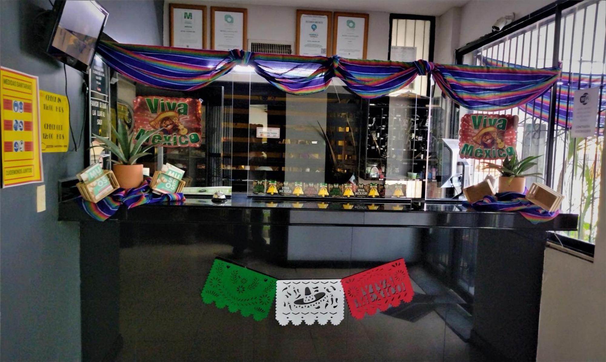 Laguna Inn Torreón Екстериор снимка
